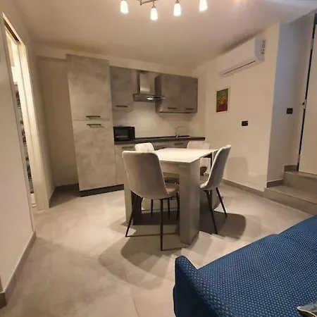 Frontemare Apartmán Salerno